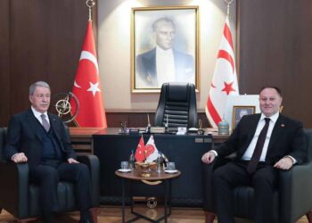 Akar, KKTC Cumhuriyet Meclis Başkanı Öztürkler ile görüştü