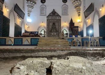 Muradiye Camii’nde 600 yıllık havuz ortaya çıktı