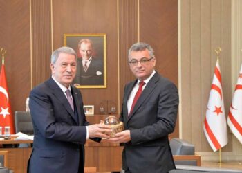 Akar’dan KKTC’de kritik temaslar
