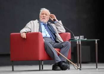 Duayen tarihçi Prof. Dr. İlber Ortaylı vefat etti
