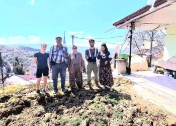 Dünya turundaki Fransız çifte Manisa’da unutulmaz ev sahipliği