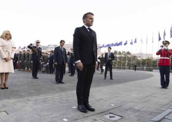 Hürmüz Boğazı gerilimi: Macron’dan ABD’ye mesaj