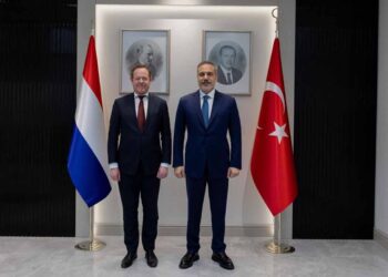 Türkiye ve Hollanda Bakanları bir araya geldi