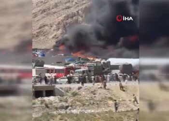 Pakistan’da gümrük deposunda dev yangın: LPG tankeri patladı, 43 yaralı