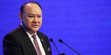 Pekin, Filipinler Savunma Bakanı ve ailesine yaptırım uyguladı