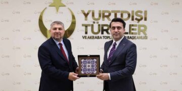 YTB Başkanı Turus’tan yeni Başmüftü Hasanov’a tebrik mesajı