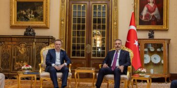 Hakan Fidan Rusya’da Medinskiy ile görüştü