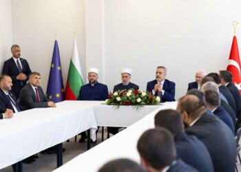 Fidan, Sofya’da dini eğitim kurumlarını ziyaret etti