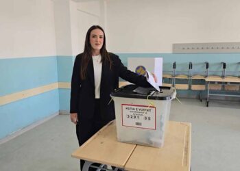 Kosova’da Vetevendosje yüzde 47,13 oyla seçimi önde tamamladı