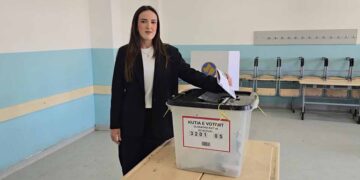 Kosova’da Vetevendosje yüzde 47,13 oyla seçimi önde tamamladı