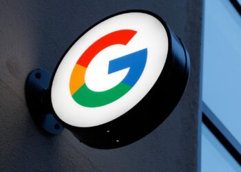 AB Komisyonundan Google’a 890 milyon avroluk para cezası