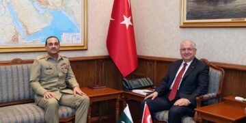 Bakan Yaşar Güler, Pakistan Kara ve Savunma Kuvvetleri Komutanı Mareşal Munir’i kabul etti