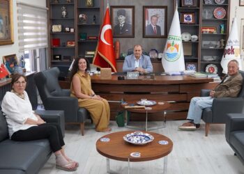 İznik’in meşe balı uluslararası yarışmalardan altın madalyayla döndü