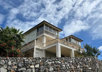 Alanya’da 70 ve 69 yaşındaki Hollandalı çift evlerinde ölü bulundu