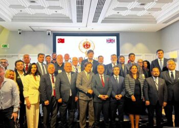 Türk-İngiliz ilişkilerinin 175 yıllık hikâyesi Londra’da sergilendi